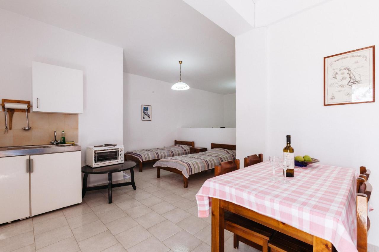 Thalassitis Coastal Apartments Perivolos  Esterno foto